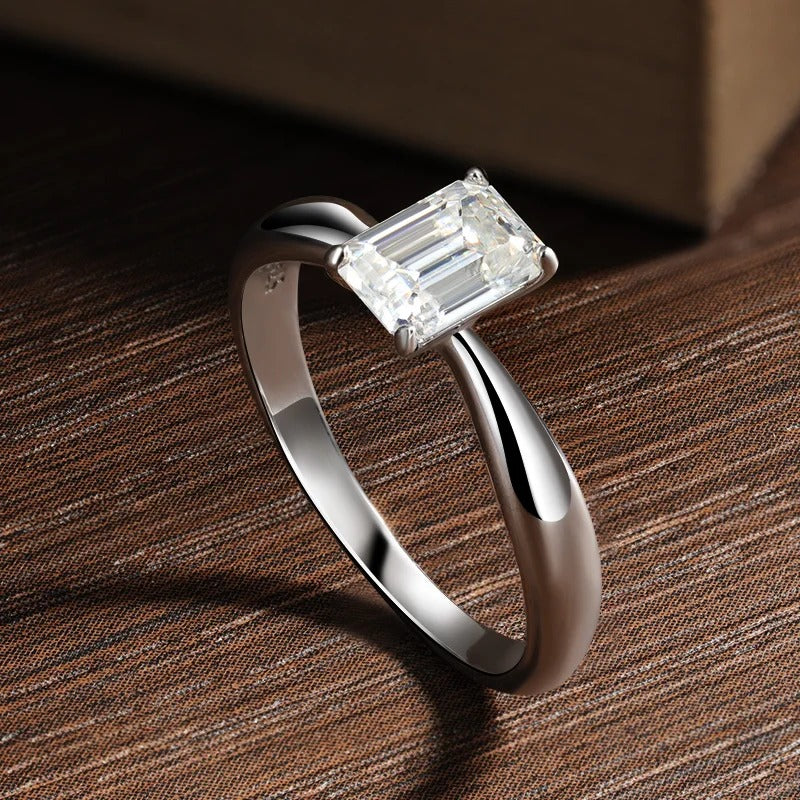 Tristis Jewelry EmeraldLuxe™ Ring